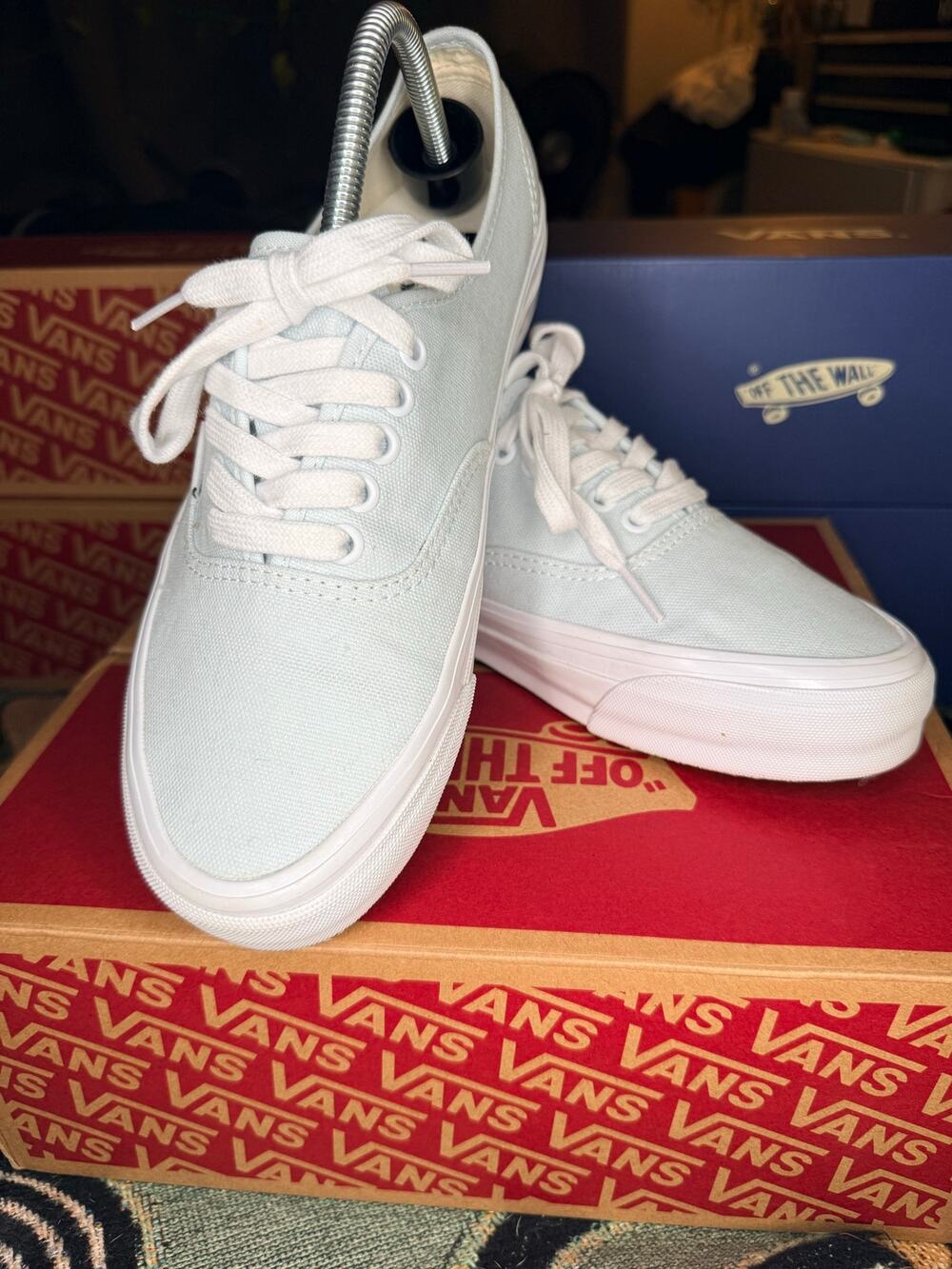 NEARLY NEW Vans Lx Authentic 44 Men 8/Women 9.5 worn once! Ice melt pale blue